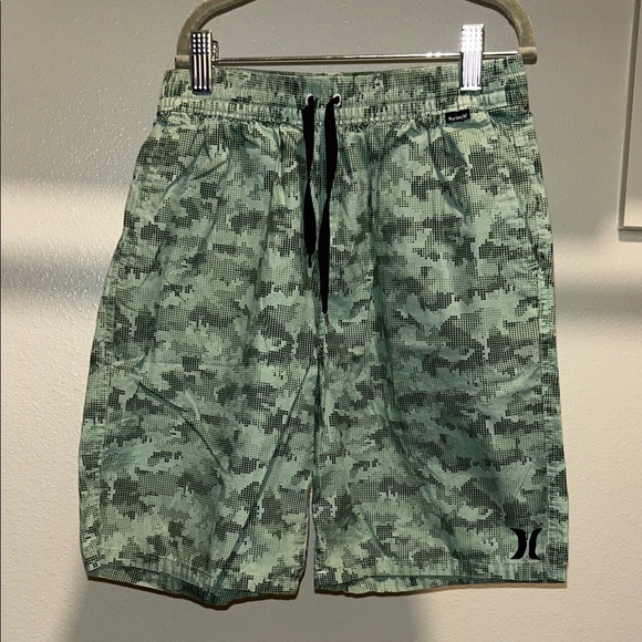 Hurley Other - Hurley Green Camouflage Shorts